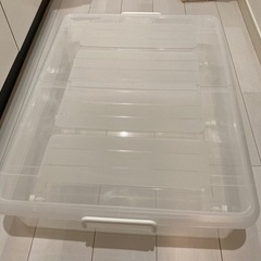 ベッド下収納　衣装ケース　蓋つき　コロつき