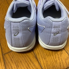 asics スニーカーの画像