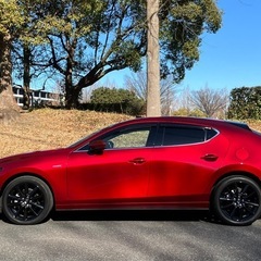 ★SKYACTIV-X★2023年式MAZDA3ファストバック「Xプロアクティブツーリング」4WDバーガンディレザーBOSEサウンドシステムの画像