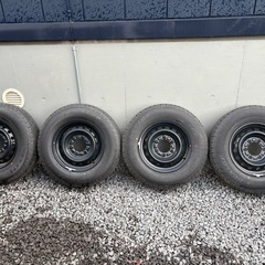 新車外し❗️200系ハイエース純正ホイール☆195/80/15夏...