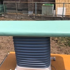  診察台  電動ベッド　 の画像