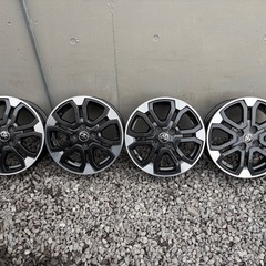 トヨタピクシスメガ純正15インチアルミホイール