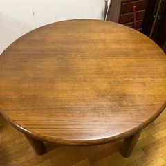 服部家具ダイニングテーブル差し上げます！