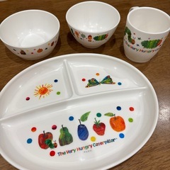 はらぺこあおむし食器
