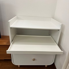 IKEA おむつ替え台の画像