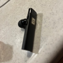 Bluetoothイヤホン（音楽も聴けます）