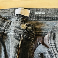 Bershka ベルシュカ メンズ ジーンズ EUR40 USA31 MEX31の画像