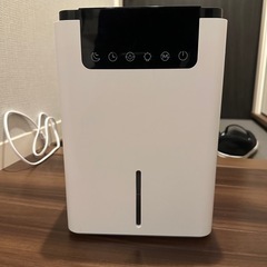 除湿機【美品 元値¥6,980　3ヶ月のみ使用】