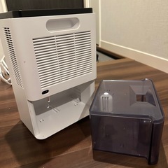 除湿機【美品 元値¥6,980　3ヶ月のみ使用】の画像