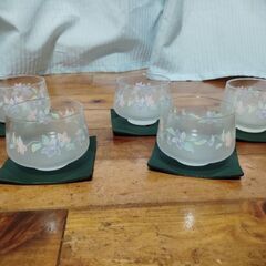ガラスのコップと茶托のセット（5組）