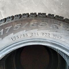 無料タイヤ#175/65R14 スタッドレスの画像