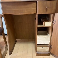大塚家具　ドレッサー&チェアーの画像