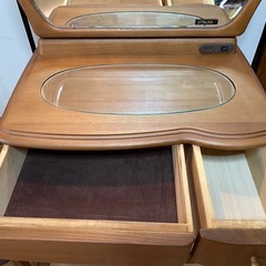 大塚家具　ドレッサー&チェアーの画像