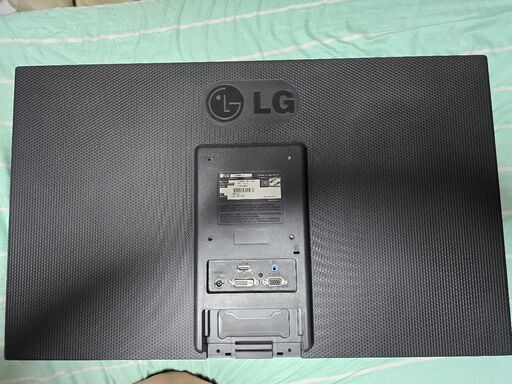 LGモニター2台