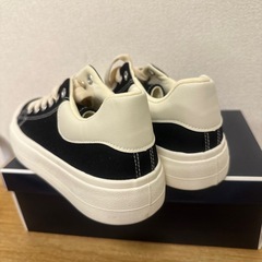 新品未使用カジュアル厚底スニーカー の画像