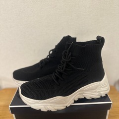ソックスシューズ
の画像