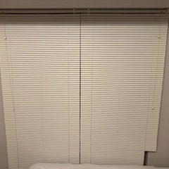 ニトリ　ブラインド　アイボリー
