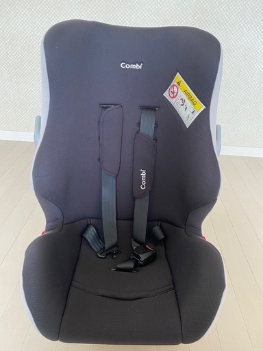 combi チャイルドシート