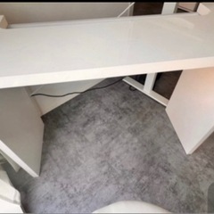 カウンターテーブル　
デスクの画像