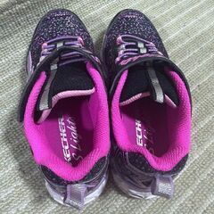 子供靴 キッズ シューズ SKECHERS スケッチャーズ 美品...