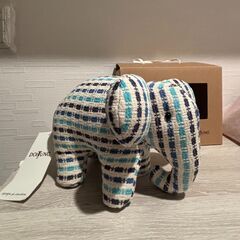 アジアン象さんのぬいぐるみを差し上げます。