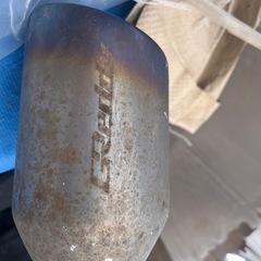 トラストマフラーの画像