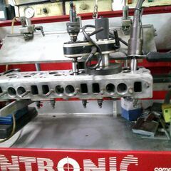 MB-SL専門工場-113SL-127.129.130.各部加工済みエンジン部品取り付け-内燃機業務の画像