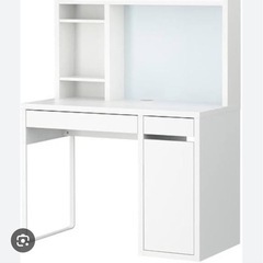 【取引中】机(IKEA ミッケデスク、ホワイト)