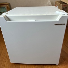 小型冷蔵庫