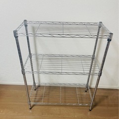 スチールラックの画像