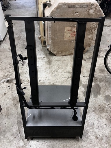 広告用テレビスタンド