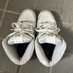 DC shoes ハイカットスニーカーの画像