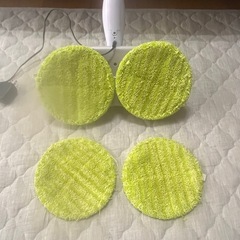 軽い力で拭き掃除できる電動モップの画像