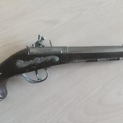 ディズニー カリブの海賊 モデルガン レア品 超レア】ディズニー カリブの海賊銃 銃 おもちゃ おみやげ 購入品