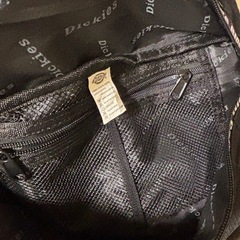 Dickies メッシュポケット ボディバッグ ブラックの画像