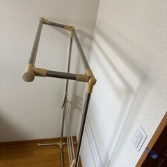 商談中　物干しスタンドの画像