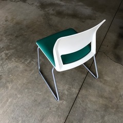 会議イスの画像