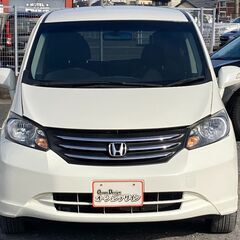 【自社ローン対応】★保証人なし★全国対応★フリードGジャストセレクション★パール ★Bカメラ★スライドドアの画像