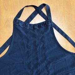 夏用　黒　エプロン　M〜Lサイズ　未使用の画像