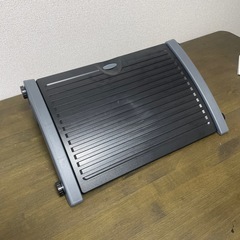 机の下で使う足置き