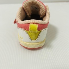 【New Balance 223】ベビーシューズ12㎝ピンク/軽量　左足の画像
