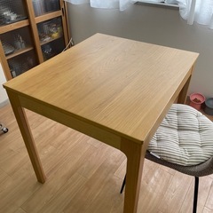 ダイニングテーブル/伸縮可能/IKEA/ナチュラルの画像