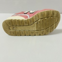 【New Balance 996】キッズスニーカー17㎝ピンク/軽量　左足の画像