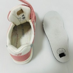 【New Balance 996】キッズスニーカー17㎝ピンク/軽量　左足の画像