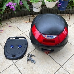 バイク用 リアボックス GIVI　