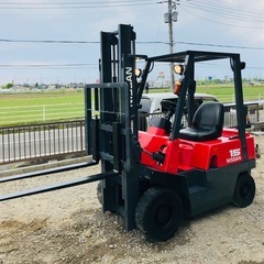 フォークリフト　日産1.5t