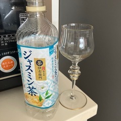 ワイングラスの画像