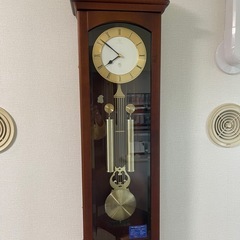 中古動作品　クイーンエリザベス2　リズム時計　