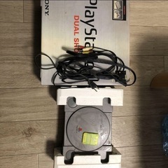SONYソニー PlayStation (PS1) (箱付き)