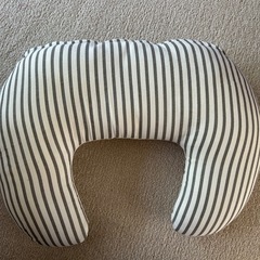 授乳クッション